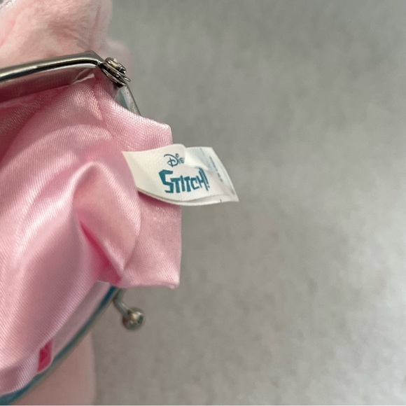 STITCH Small Pink Plush Kiss Lock Necklace Pouch Scrump Disney Japan - Picture 9 of 13